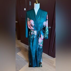 Kim + Ono Floral Silk Robe